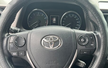 Toyota RAV4, 2019 год, 3 650 000 рублей, 3 фотография