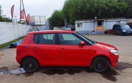 Skoda Fabia II, 2013 год, 370 000 рублей, 2 фотография