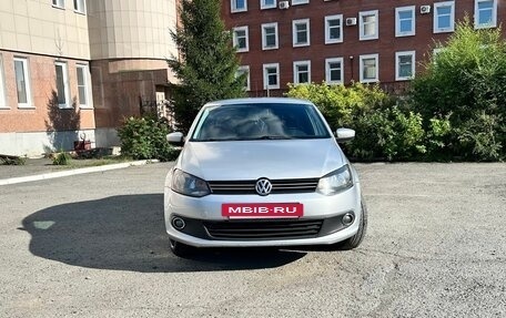 Volkswagen Polo VI (EU Market), 2012 год, 700 000 рублей, 8 фотография