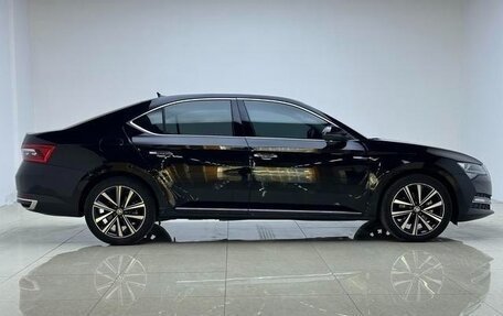 Skoda Superb III рестайлинг, 2024 год, 2 290 000 рублей, 4 фотография