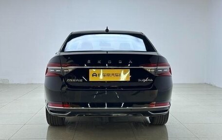 Skoda Superb III рестайлинг, 2024 год, 2 290 000 рублей, 6 фотография