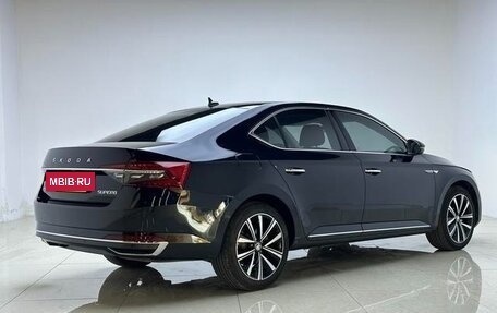 Skoda Superb III рестайлинг, 2024 год, 2 290 000 рублей, 5 фотография