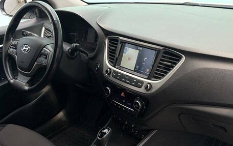 Hyundai Solaris II рестайлинг, 2017 год, 1 395 000 рублей, 24 фотография