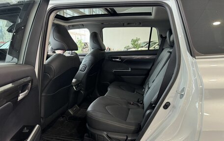 Toyota Highlander, 2026 год, 5 750 000 рублей, 22 фотография