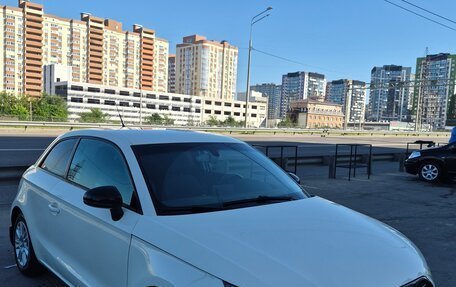 Audi A1, 2011 год, 900 000 рублей, 8 фотография