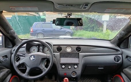 Mitsubishi Outlander III рестайлинг 3, 2005 год, 620 000 рублей, 2 фотография