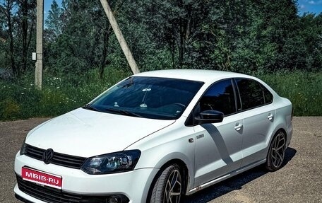 Volkswagen Polo VI (EU Market), 2014 год, 730 000 рублей, 1 фотография
