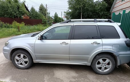 Mitsubishi Outlander III рестайлинг 3, 2005 год, 620 000 рублей, 10 фотография