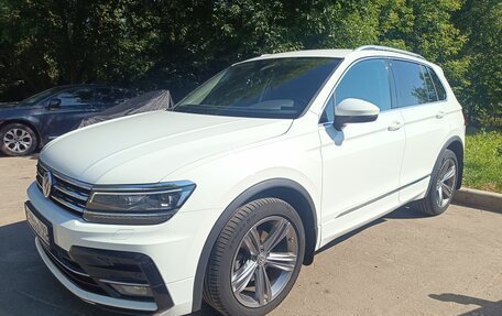 Volkswagen Tiguan II, 2020 год, 3 650 000 рублей, 2 фотография