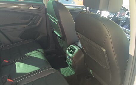 Volkswagen Tiguan II, 2020 год, 3 650 000 рублей, 17 фотография