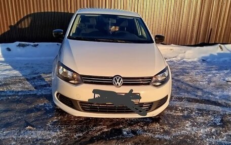 Volkswagen Polo VI (EU Market), 2014 год, 650 000 рублей, 2 фотография