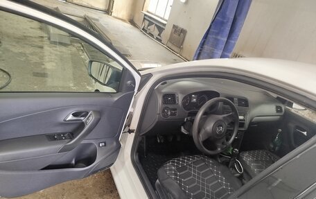 Volkswagen Polo VI (EU Market), 2014 год, 650 000 рублей, 11 фотография