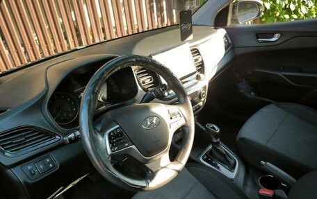 Hyundai Solaris II рестайлинг, 2021 год, 1 490 000 рублей, 2 фотография
