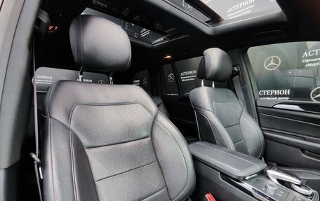 Mercedes-Benz GLS, 2017 год, 4 500 000 рублей, 34 фотография