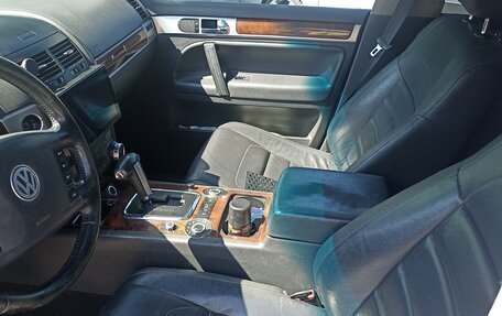 Volkswagen Touareg III, 2007 год, 1 150 000 рублей, 14 фотография