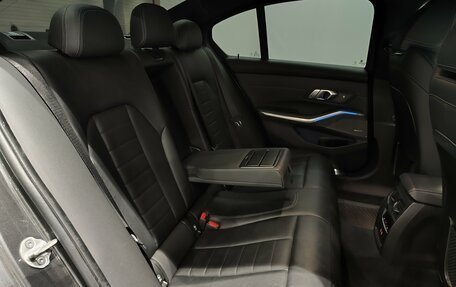 BMW 3 серия, 2020 год, 3 947 000 рублей, 10 фотография