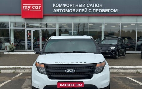Ford Explorer VI, 2015 год, 1 785 000 рублей, 2 фотография