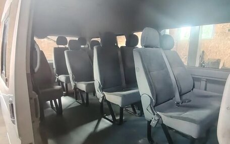 Toyota HiAce H200, 2007 год, 1 300 000 рублей, 3 фотография
