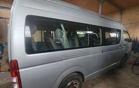 Toyota HiAce H200, 2007 год, 1 300 000 рублей, 7 фотография