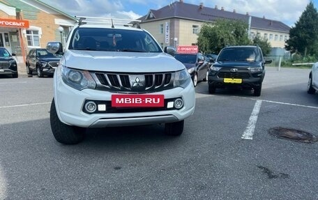 Mitsubishi L200 IV рестайлинг, 2017 год, 1 350 000 рублей, 2 фотография
