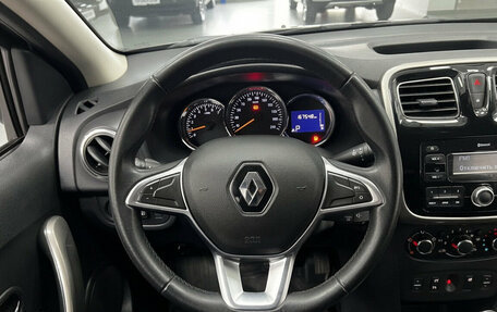 Renault Logan II, 2018 год, 800 000 рублей, 11 фотография