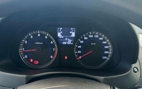 Hyundai Solaris II рестайлинг, 2015 год, 950 000 рублей, 10 фотография