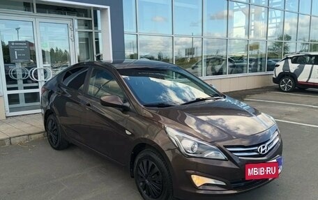 Hyundai Solaris II рестайлинг, 2015 год, 950 000 рублей, 3 фотография