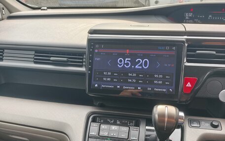 Honda Stepwgn IV, 2016 год, 1 590 000 рублей, 11 фотография