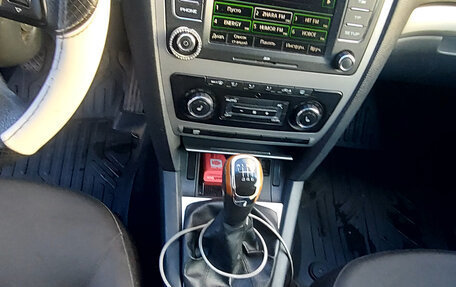 Skoda Octavia, 2011 год, 900 000 рублей, 6 фотография