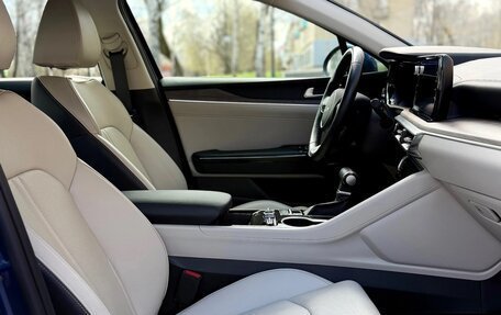 KIA K5, 2022 год, 2 600 000 рублей, 9 фотография