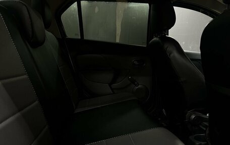 Renault Logan II, 2019 год, 799 900 рублей, 11 фотография