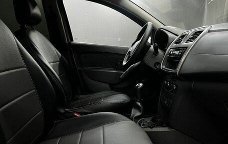 Renault Logan II, 2019 год, 799 900 рублей, 12 фотография