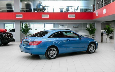 Mercedes-Benz E-Класс, 2011 год, 1 290 000 рублей, 2 фотография