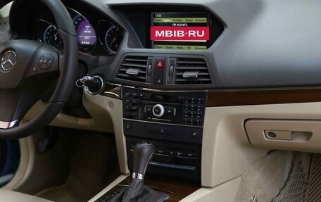 Mercedes-Benz E-Класс, 2011 год, 1 290 000 рублей, 11 фотография
