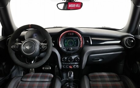 MINI Hatch, 2021 год, 2 680 000 рублей, 15 фотография