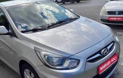 Hyundai Solaris II рестайлинг, 2012 год, 820 000 рублей, 1 фотография