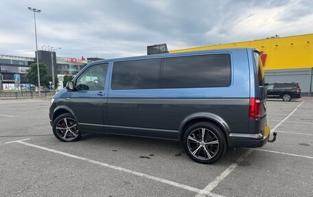 Volkswagen Caravelle T6 рестайлинг, 2018 год, 2 800 000 рублей, 7 фотография