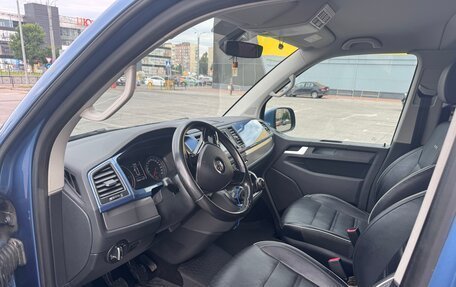 Volkswagen Caravelle T6 рестайлинг, 2018 год, 2 800 000 рублей, 11 фотография