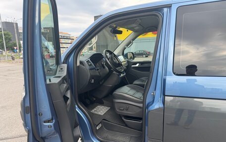 Volkswagen Caravelle T6 рестайлинг, 2018 год, 2 800 000 рублей, 10 фотография
