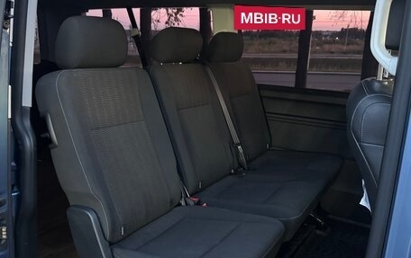 Volkswagen Caravelle T6 рестайлинг, 2018 год, 2 800 000 рублей, 18 фотография