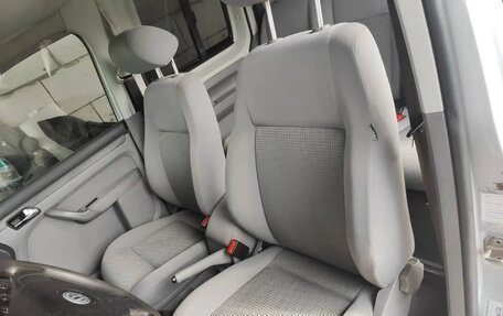 Volkswagen Caddy III рестайлинг, 2009 год, 850 000 рублей, 7 фотография