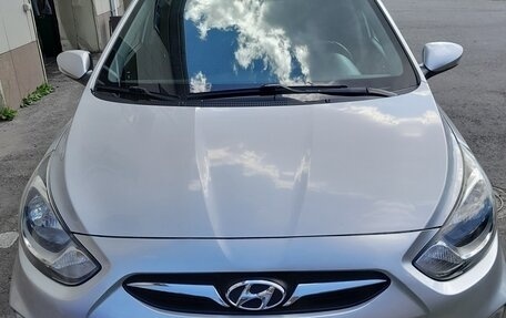 Hyundai Solaris II рестайлинг, 2012 год, 820 000 рублей, 7 фотография