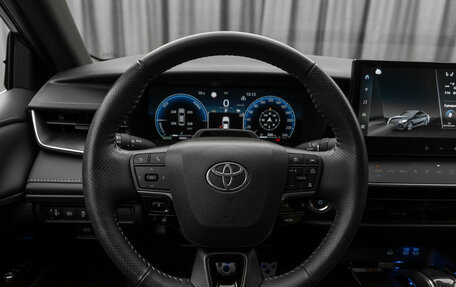 Toyota Camry, 2025 год, 3 950 000 рублей, 11 фотография