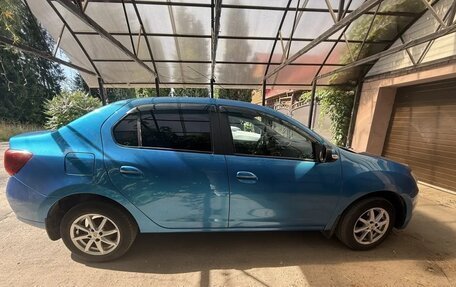 Renault Logan II, 2018 год, 610 000 рублей, 2 фотография