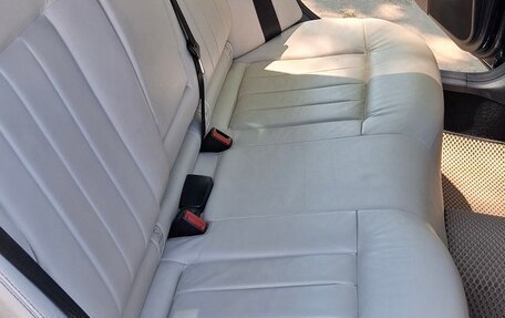 Mercedes-Benz E-Класс, 2015 год, 2 100 000 рублей, 32 фотография