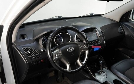 Hyundai ix35 I рестайлинг, 2012 год, 1 290 000 рублей, 10 фотография