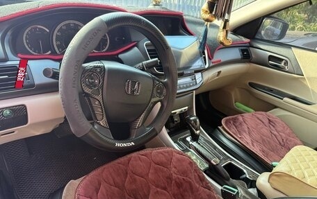 Honda Accord IX рестайлинг, 2013 год, 1 250 000 рублей, 4 фотография