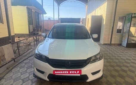 Honda Accord IX рестайлинг, 2013 год, 1 250 000 рублей, 14 фотография