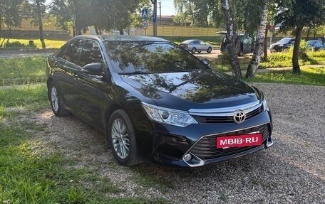 Toyota Camry, 2015 год, 2 300 000 рублей, 18 фотография