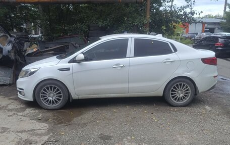 KIA Rio III рестайлинг, 2015 год, 730 000 рублей, 5 фотография
